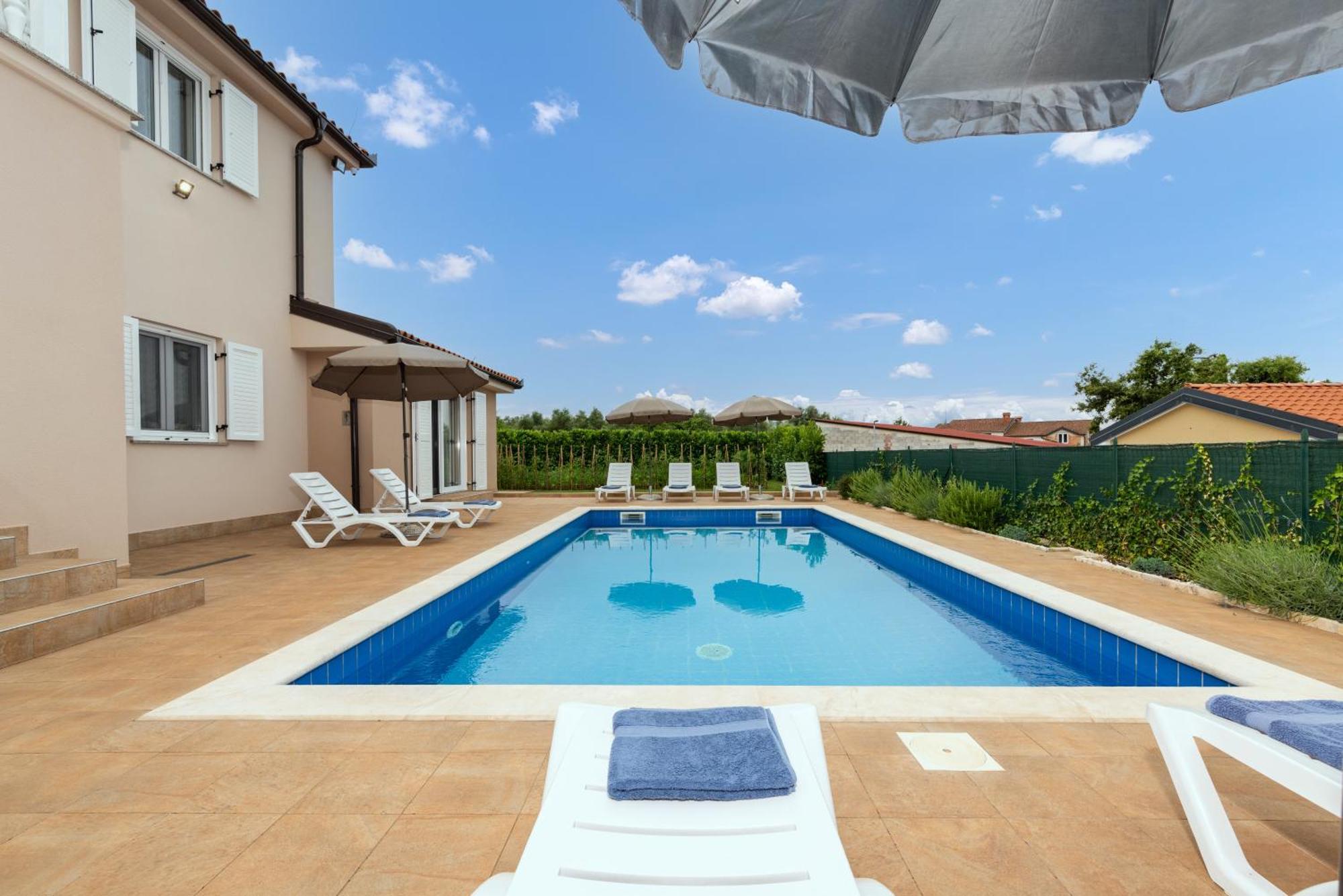Villa Buroli With Pool, Sauna And Jacuzzi 외부 사진
