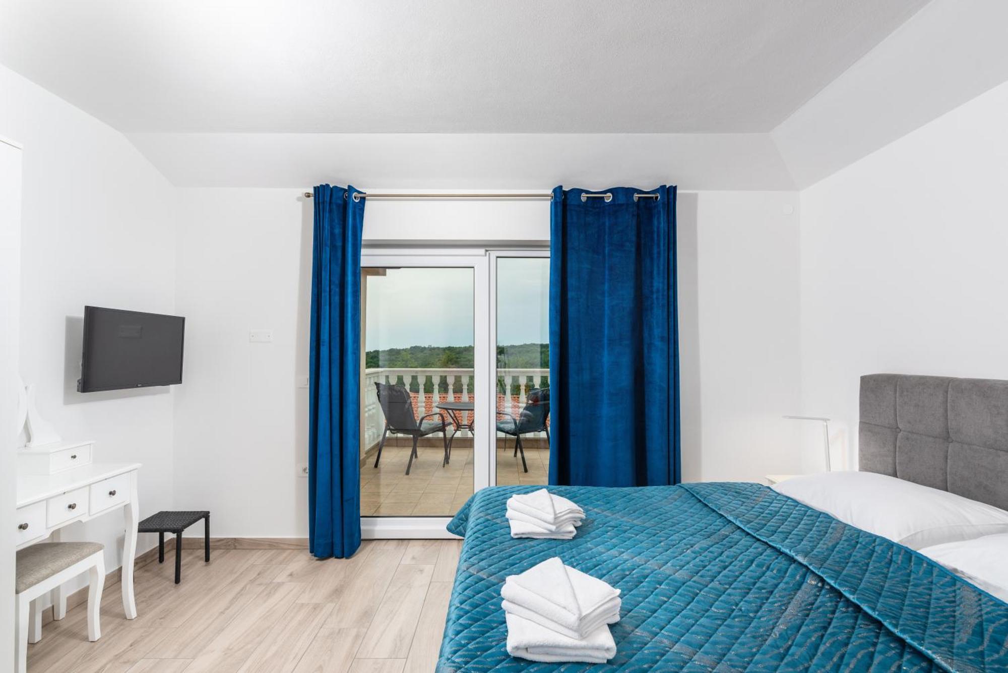 Villa Buroli With Pool, Sauna And Jacuzzi 외부 사진